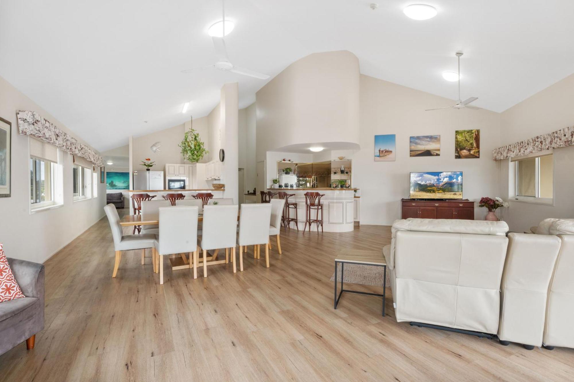 Charlton On The Esplanade 4* Hervey Bay