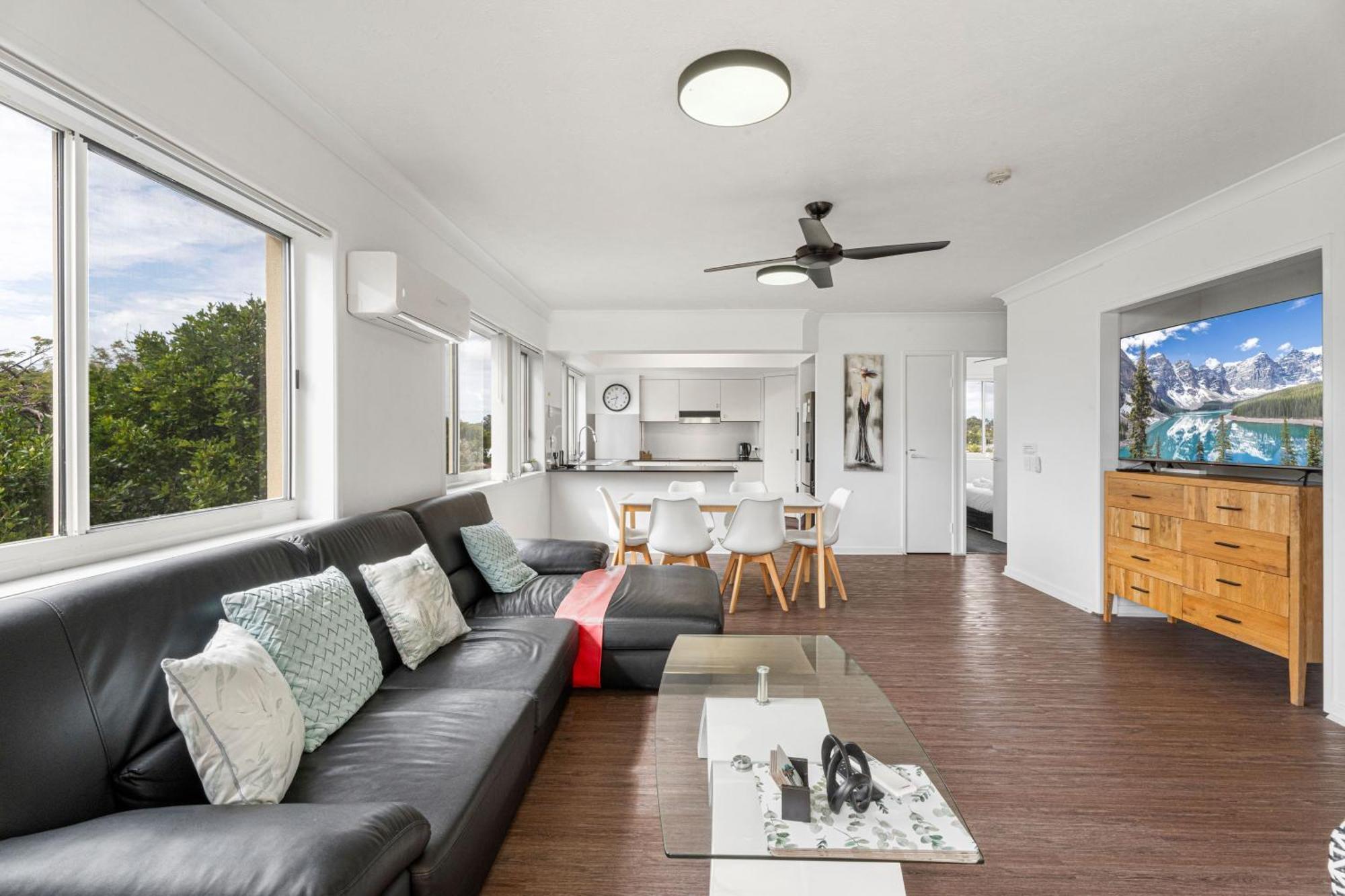 Charlton On The Esplanade Aparthotel Hervey Bay