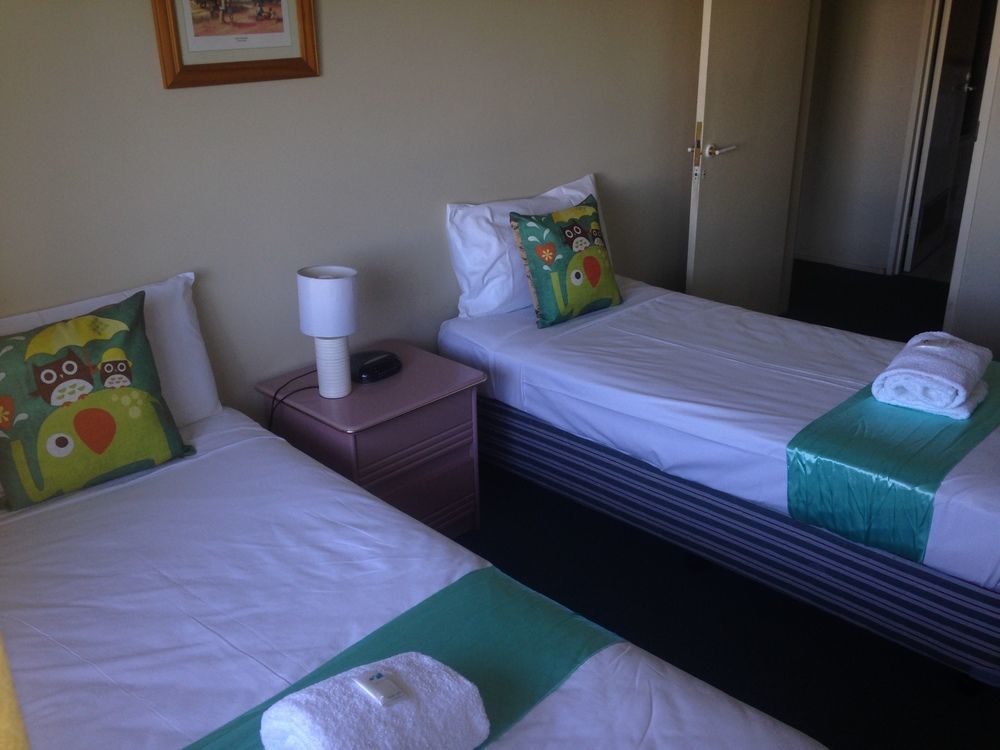Aparthotel Charlton On The Esplanade 4*
