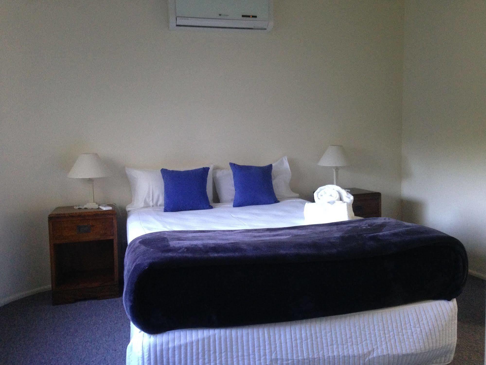 Charlton On The Esplanade Aparthotel